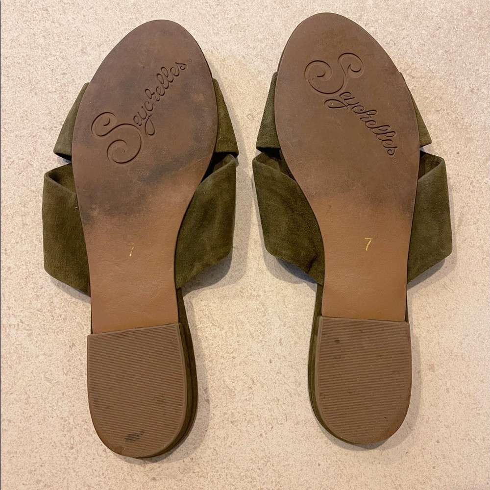 Seychelles Suede Green Strapped Sandals - Picture 2 of 4